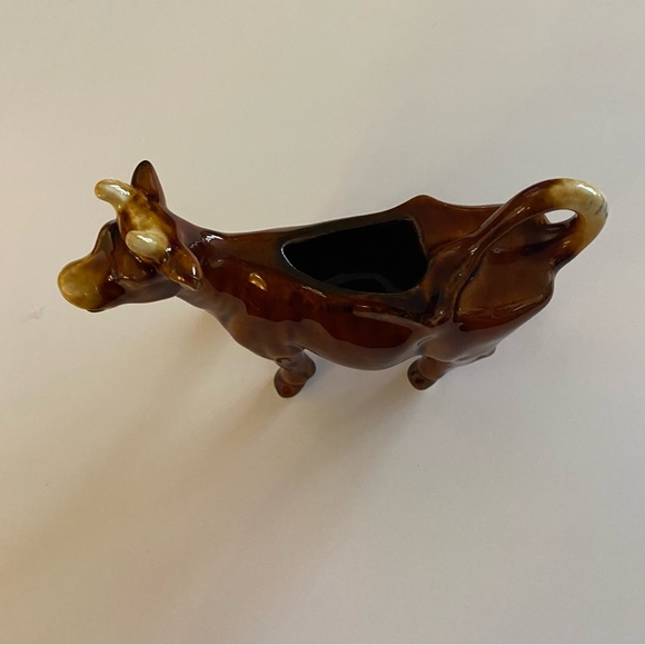 Cow creamer! Beautiful glazed pottery look. Unmarked. No chips or cracks. - Picture 10 of 10